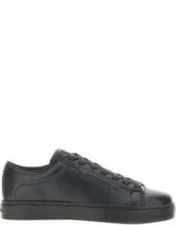 Travel Essential Leather Sneakers