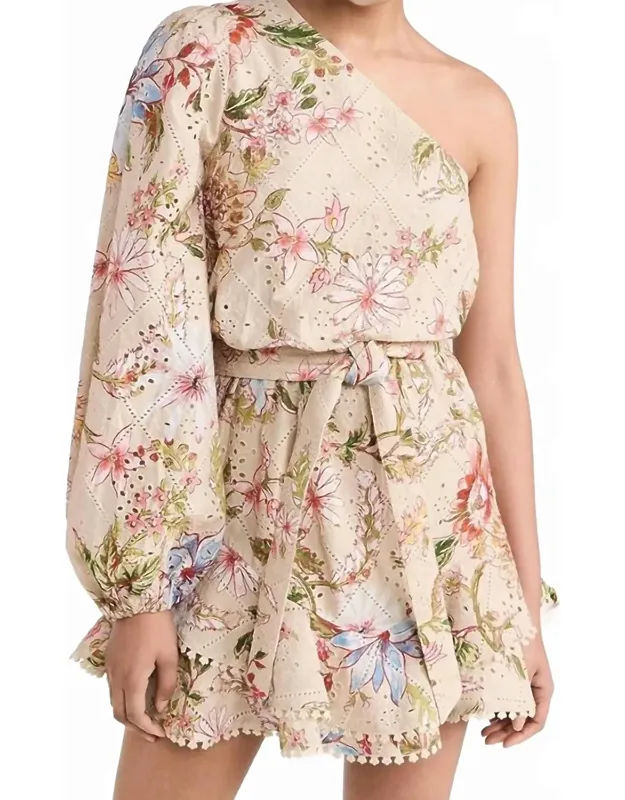 Short Dress With Belt
