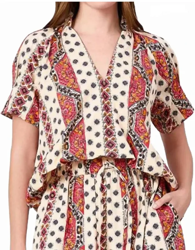 Merritt Top In Mosaic With V-neck Design And Short Sleeves