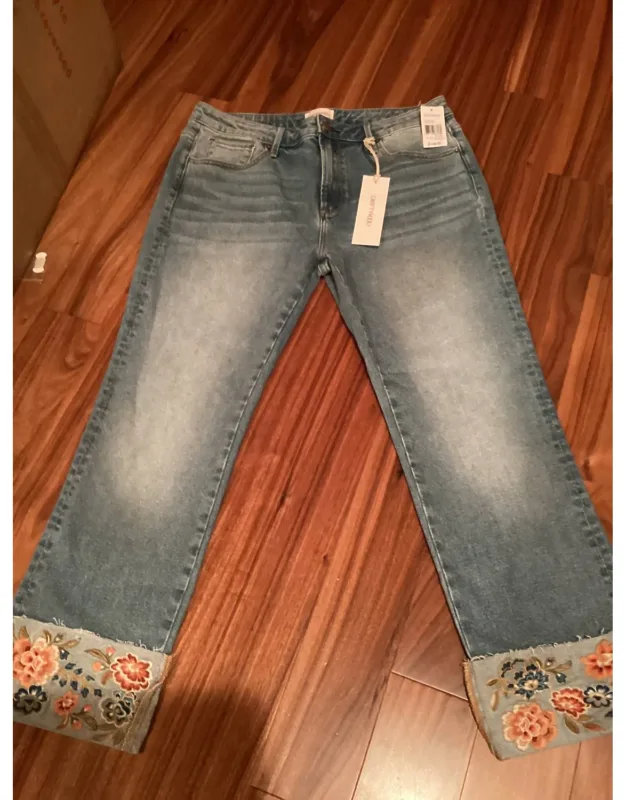 Cropped Cuff Jeans In Light Wash Embroidered
