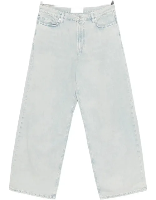 Wide-leg Jeans