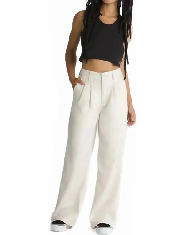 Relaxed Pleated Pants