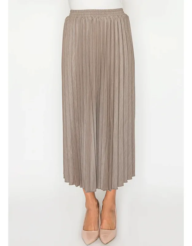 Everyday Skirt With Soft Pleats