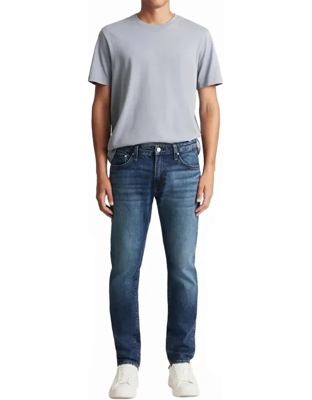Mid Classic Denim Jeans