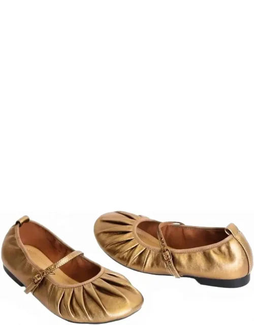 Mila Flats