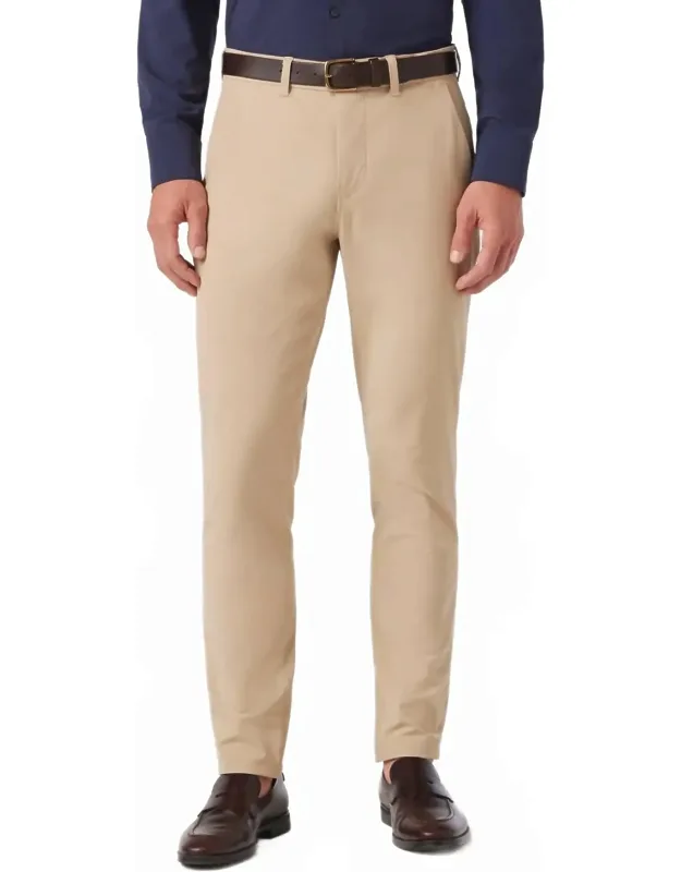 Performance Chinos