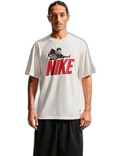 Sportswear Air It Out Graphic T-shirt
