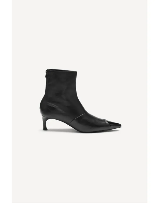 Pointed Leather Boots