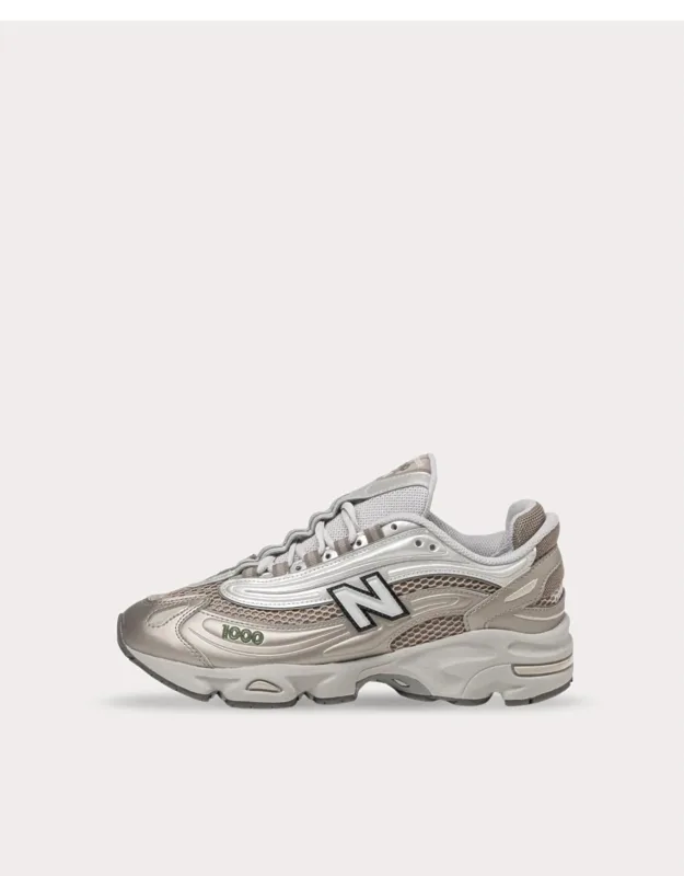 1000 Sneakers
