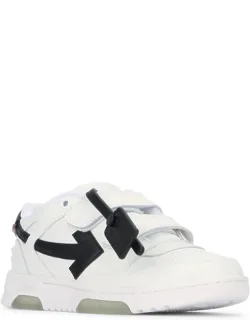 Arrow Appliqué Sneakers