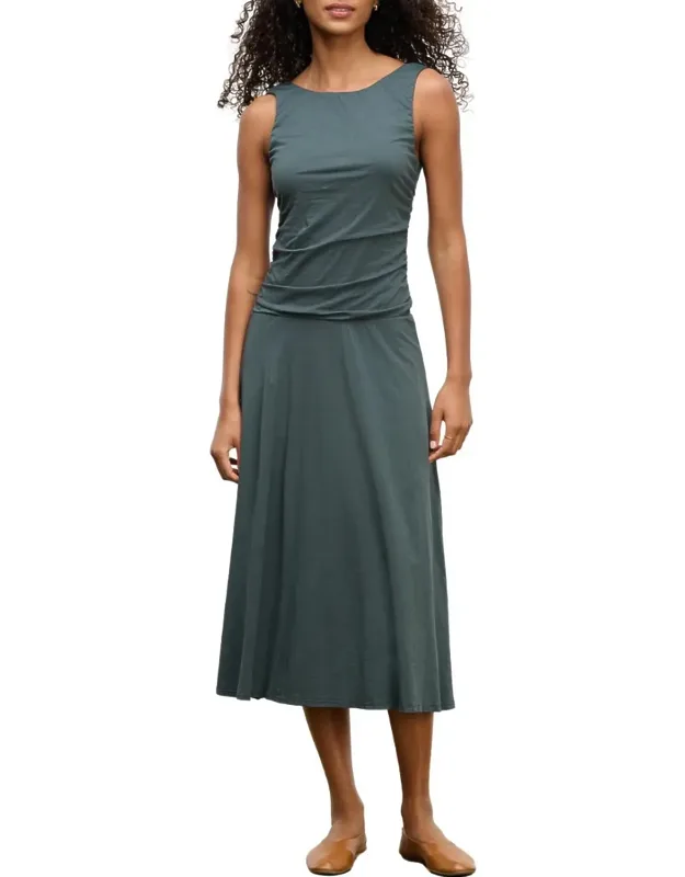 Pia Dress