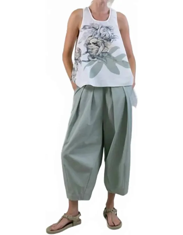 Lightweight Cropped Trousers