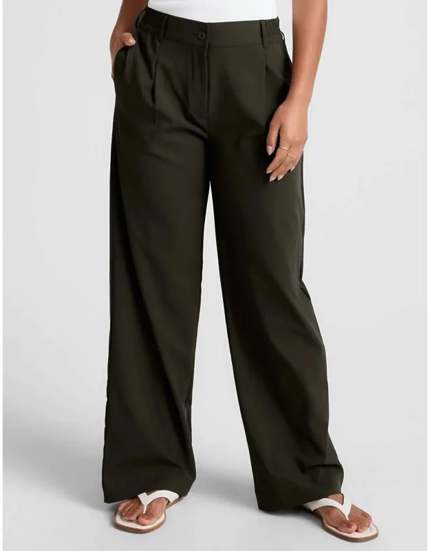 Pleated Wide Leg Trousers