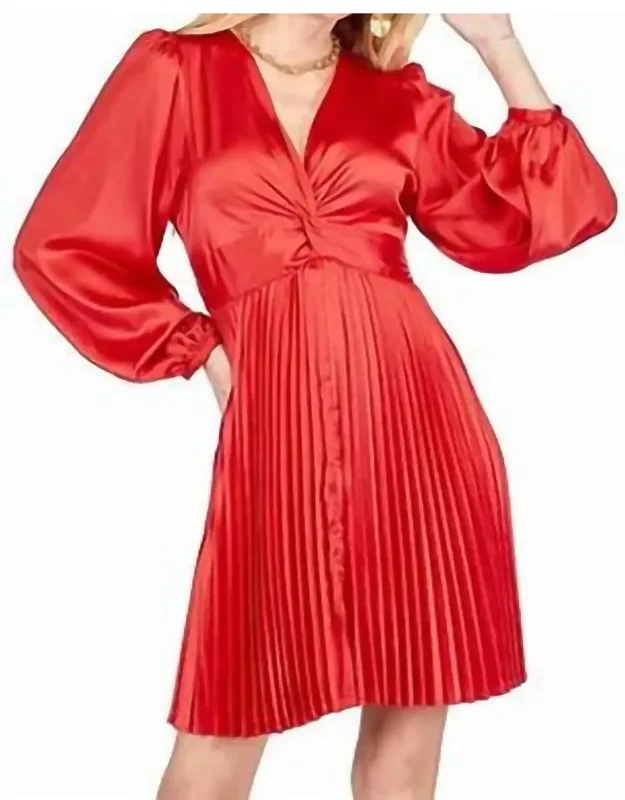 Front Twisted Pleated Dress