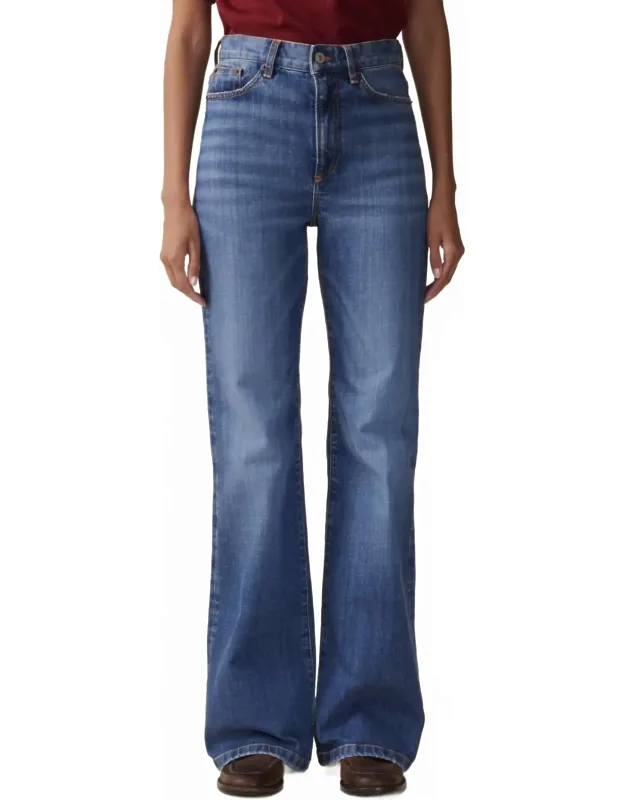 Pyramid Brisk Flared Jeans