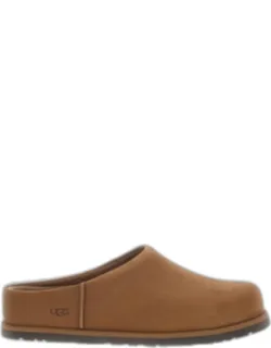 Clogs
