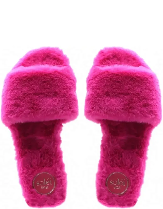 Averie Slip-on Slippers
