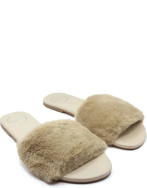 Ziela Slip-on Slippers
