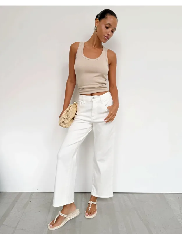 Straight Ankle Jeans