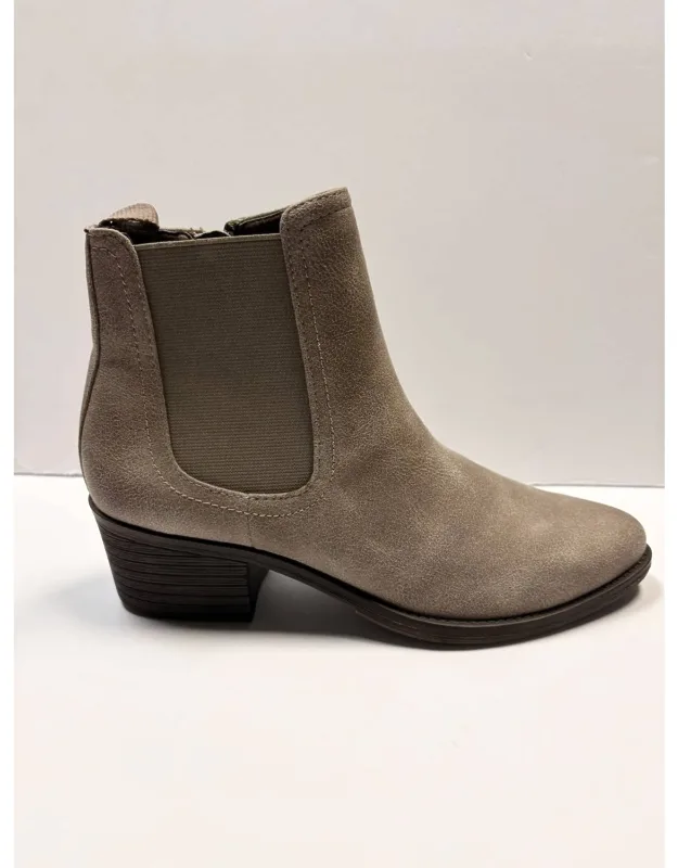 Carriage Lug Boots