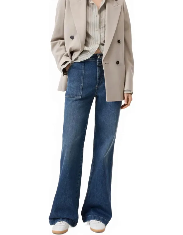 Aria Flared Jeans - High-rise Fit, Stylish Flared Leg