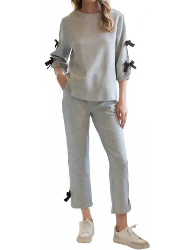 Knit Pants With Ribbons