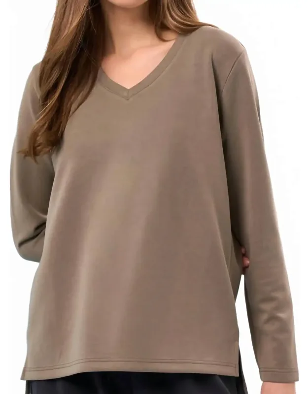 Solid V-neck Top