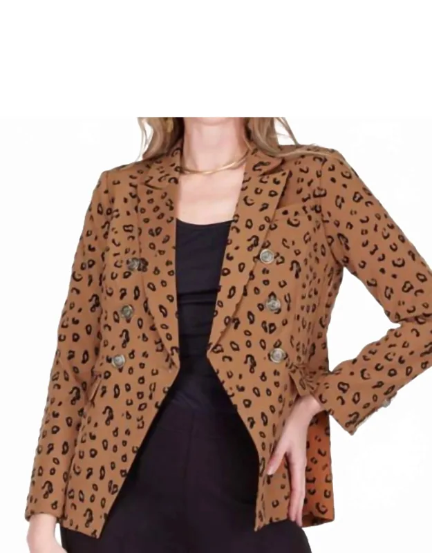 Winnie Blazer