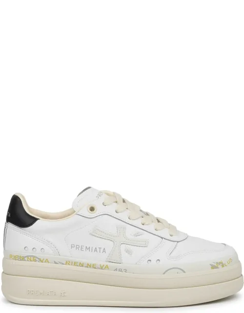 Sneaker