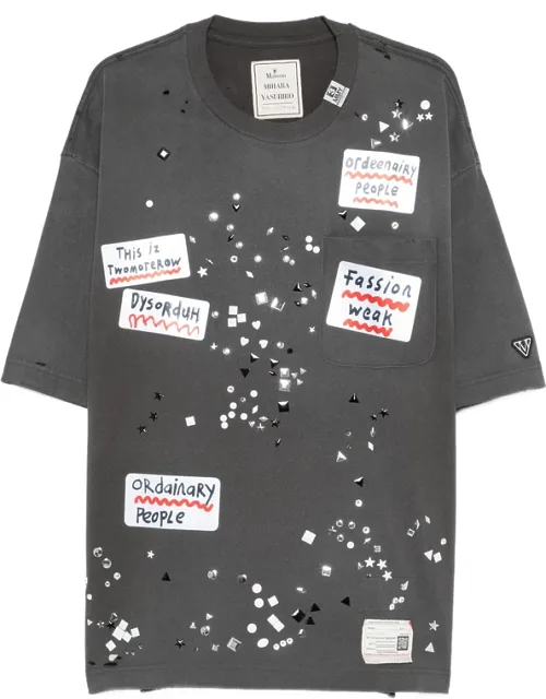 Sticker-embellished T-shirt