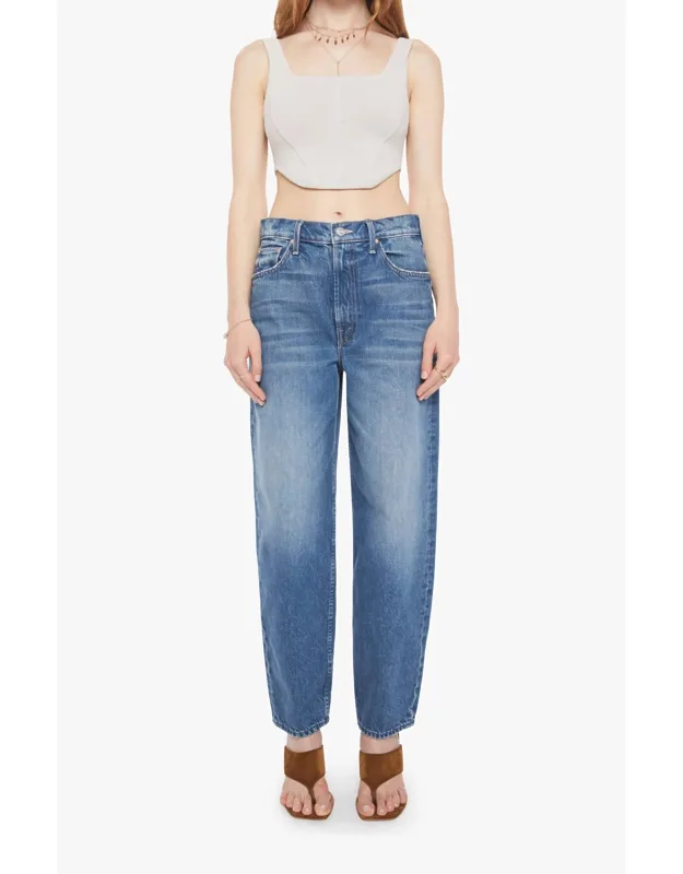 Rabbit Hole Ankle Jeans