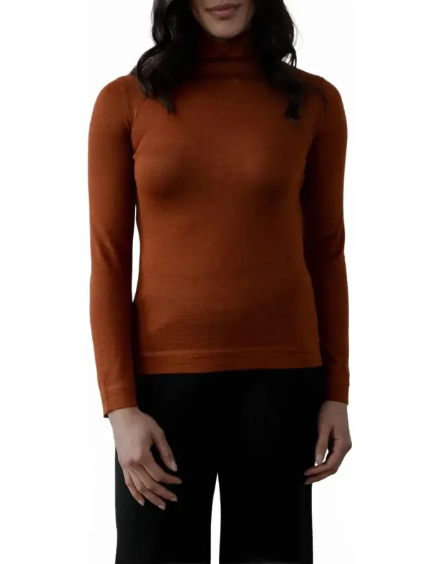 Turtleneck Pullover
