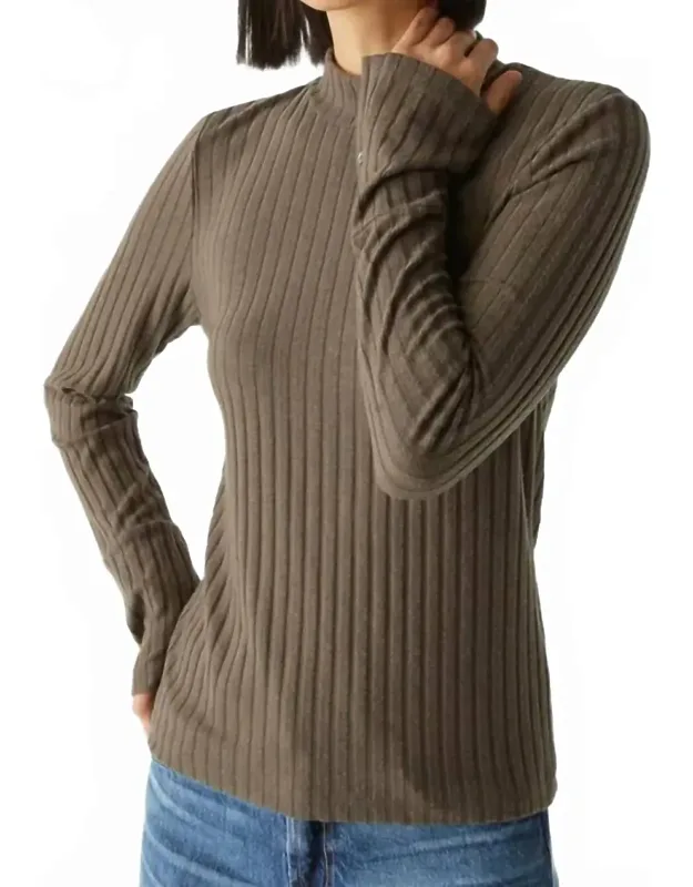 Ribbed Mock Neck Top