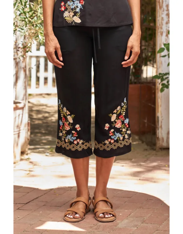 Embroidered Crop Pants