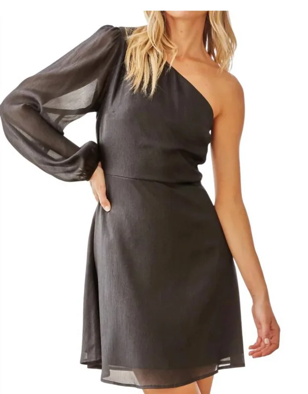 Pretty On Point Dress