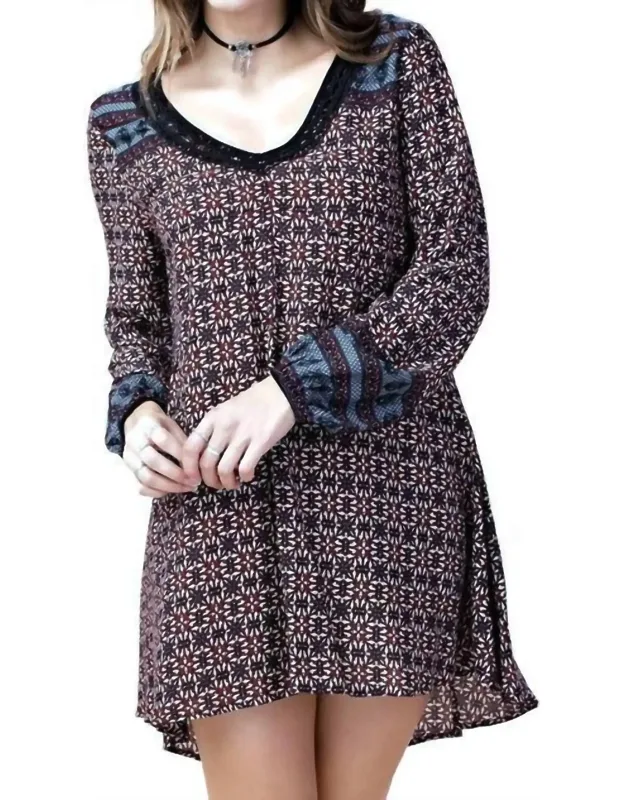 Border Print Swing Dress