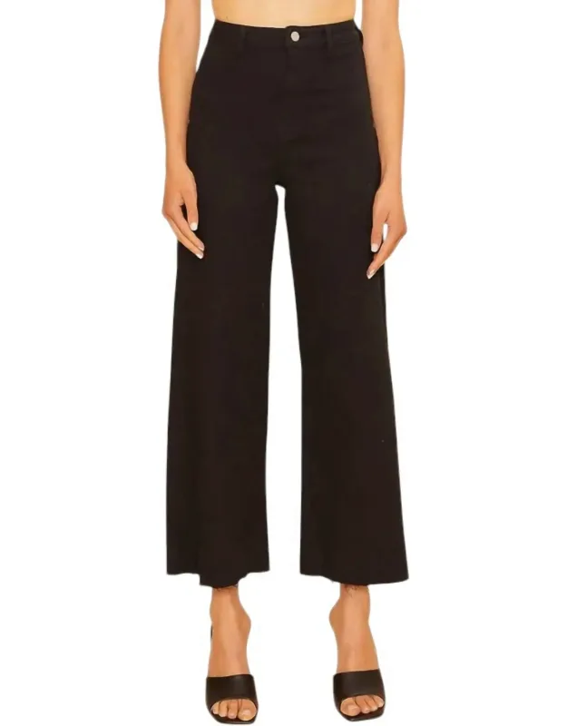 Stretchy Cropped Jeans