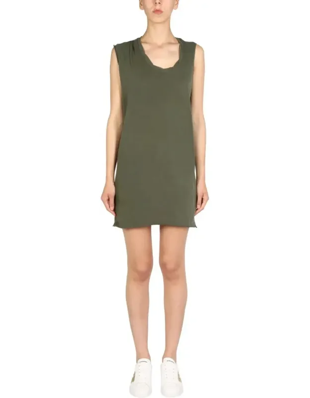 Round Neckline Dress
