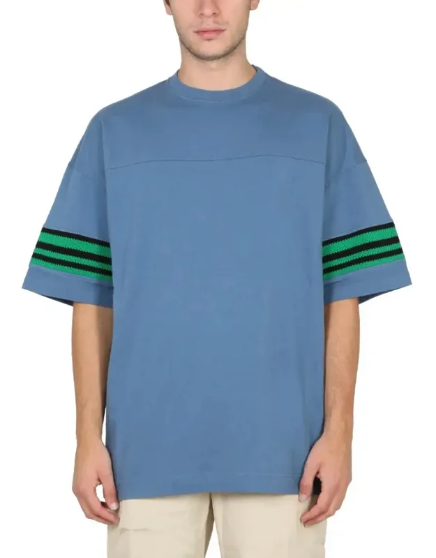Loose-fitting T-shirt