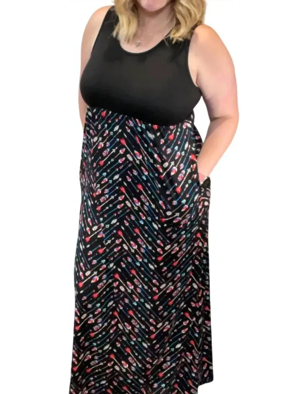 Arrows Maxi Dress