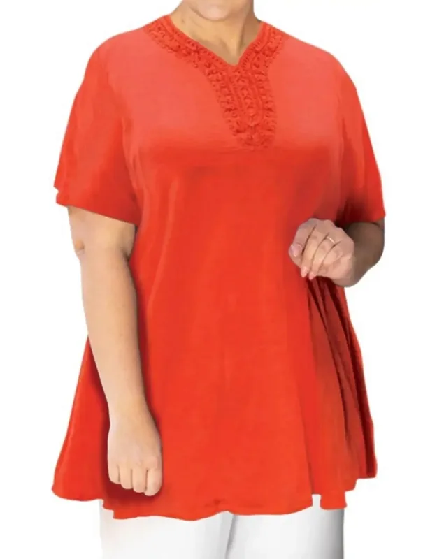 Cotton Applique Short Sleeve V-neck Top