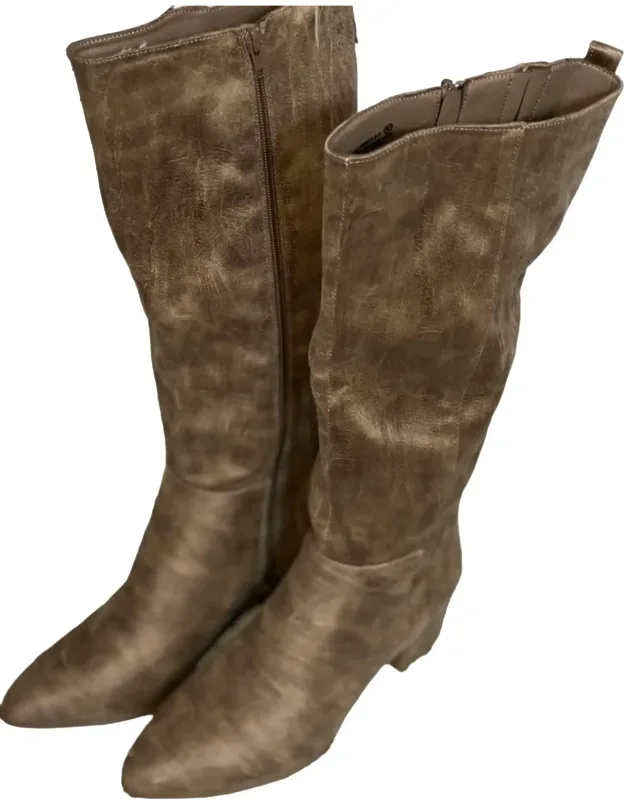 Infinite Boots