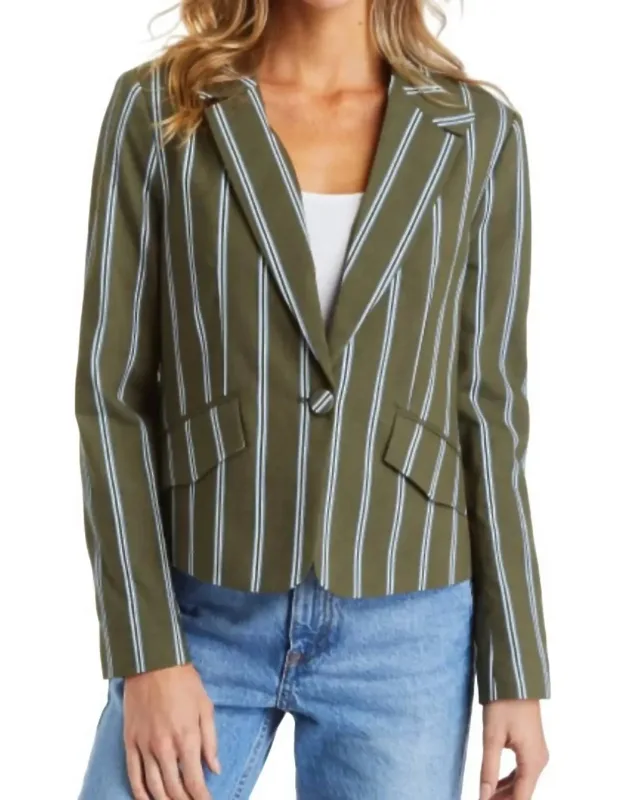 Nicki Blazer