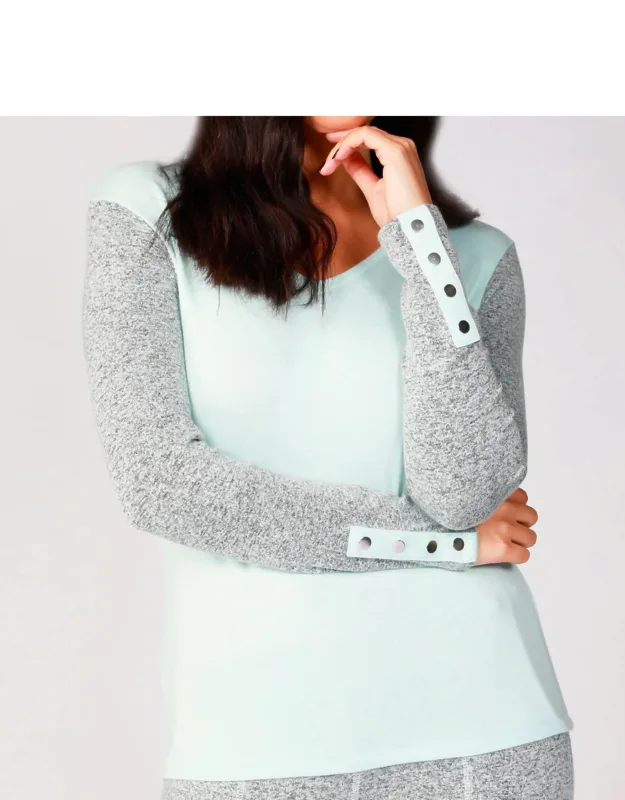 Snap Sleeve V-neck Pullover