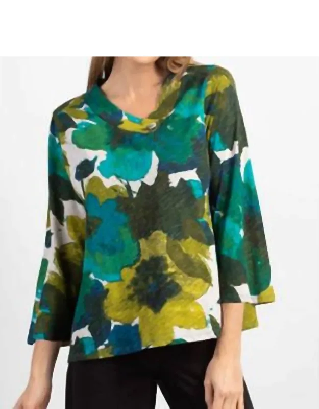 Floral V-neck Cotton Pullover