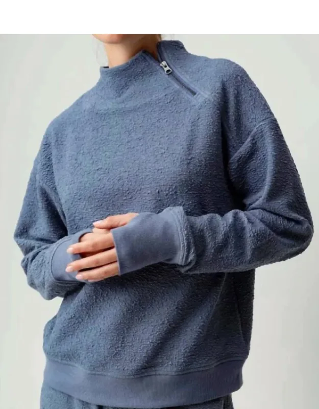 Genie Pullover