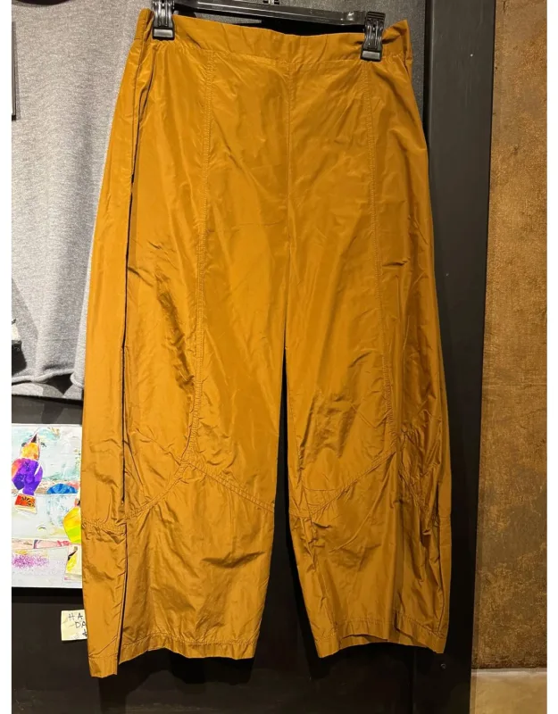 Cropped Pants
