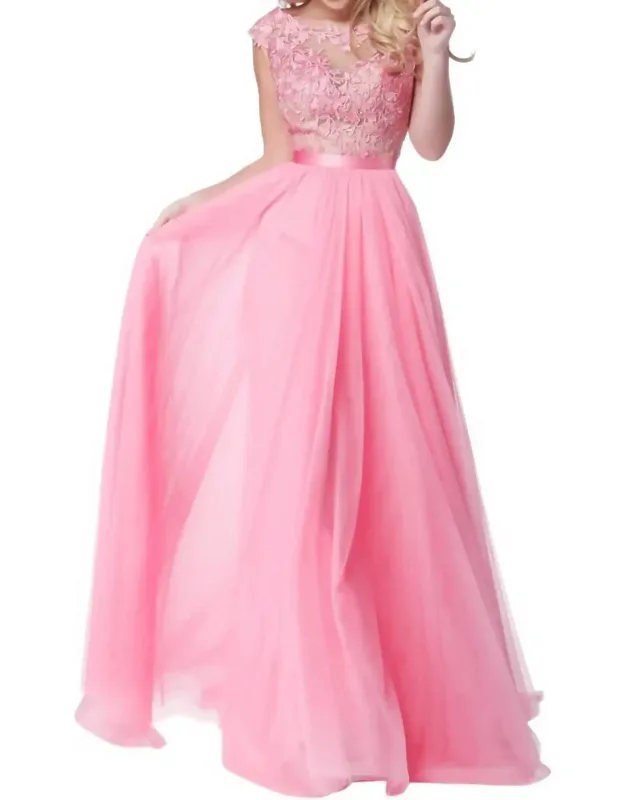 Lace Appliqued Wedding Dress