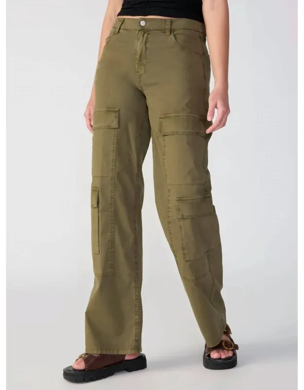 Low Slung Y2k Cargo Pants