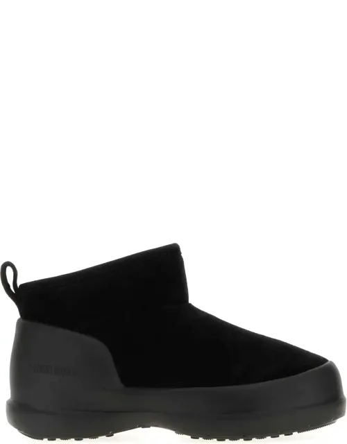 Mezzaluna Ankle Boots